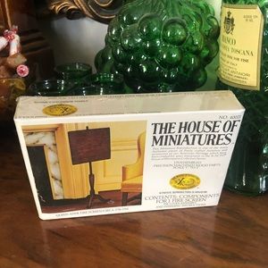 Vintage Dollhouse Queen Ann Fire Screen Furniture Kit #40021